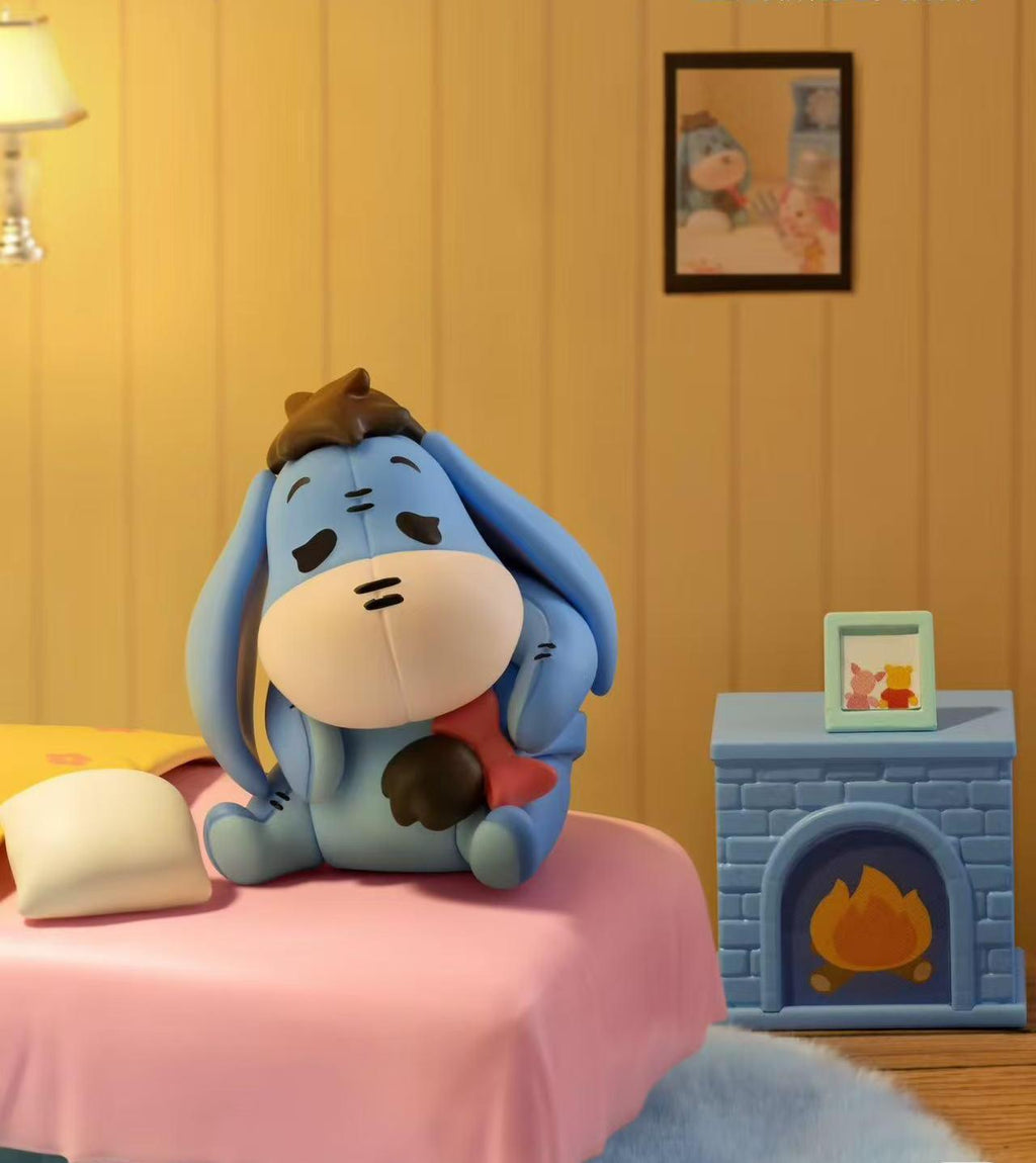 Disney Honey  Bear Home MomentsSurprise Figuriine